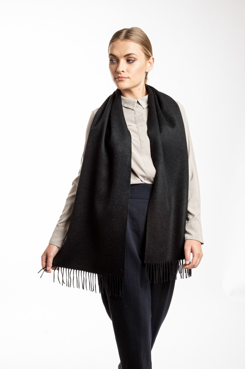 Alpaca Classic Scarf - Black - 1