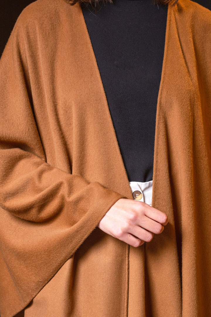 NEW - BETTY 100% VICUNA CAPE - CAMEL - 3