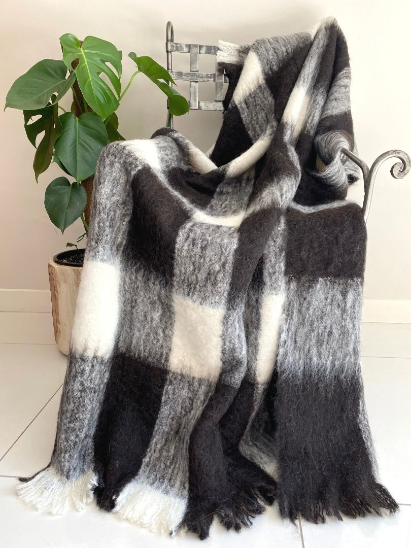 Natural Alpaca Brushed Throw - Friesian - 1