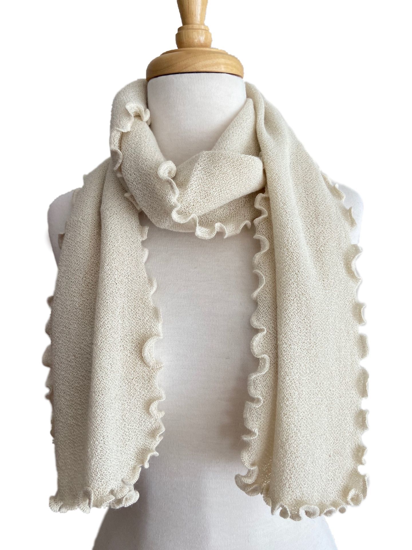 Curly Links Scarf Cream - 1